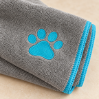 country-living-gray-with-teal-dog-bath-towel_detail-general_03